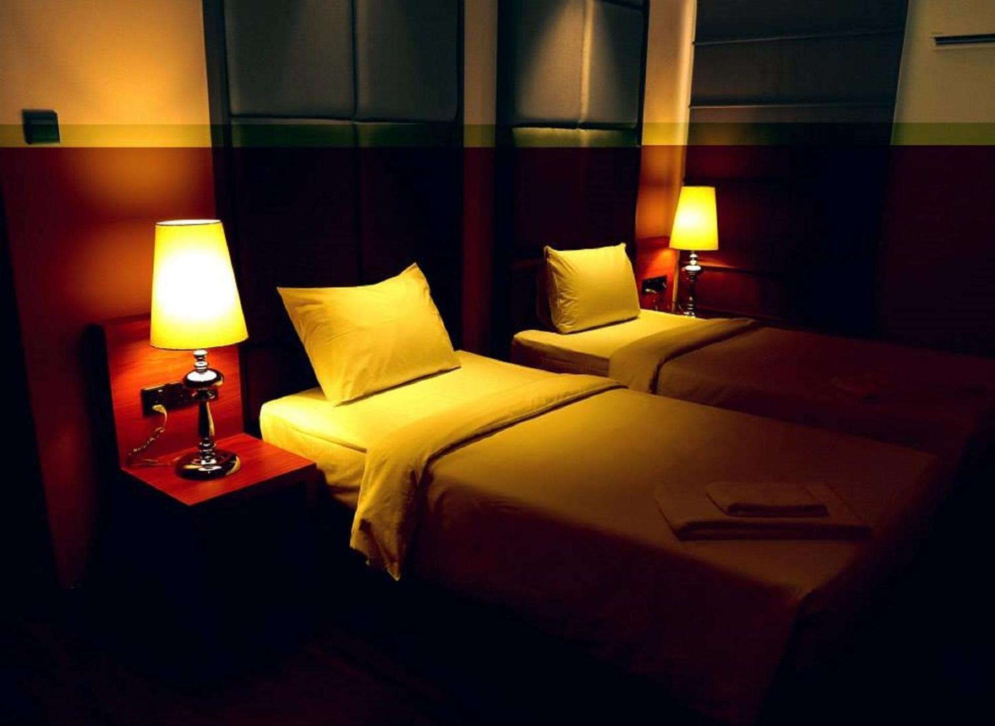 קוטה קינבלו C'Haya Hotel חדר תמונה